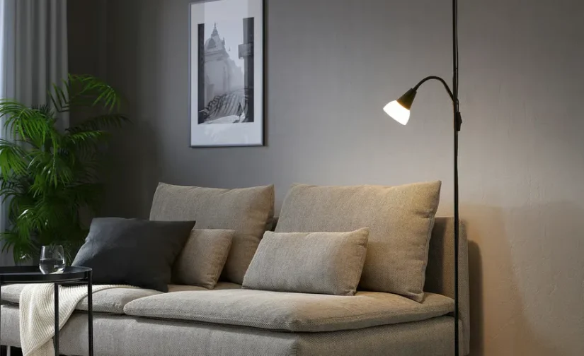 چراغ مطالعه / چراغ کف مشکی / سفید ایکیا مدل TÅGARP