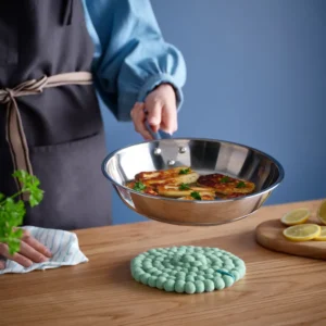 زیر قابلمه سبز روشن قطر ۱۸ سانتی‌متر ایکیا مدل KNORRHAJ