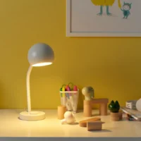 چراغ رومیزی LED، قابل تنظیم نور/سفید ایکیا مدل KORVSNÖRE