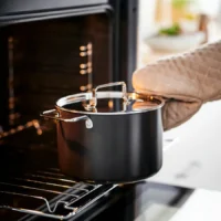قابلمه با درب، روکش نچسب، استیل ضد زنگ/مشکی-خاکستری، ۳ لیتر ایکیا مدل GULDÖRING